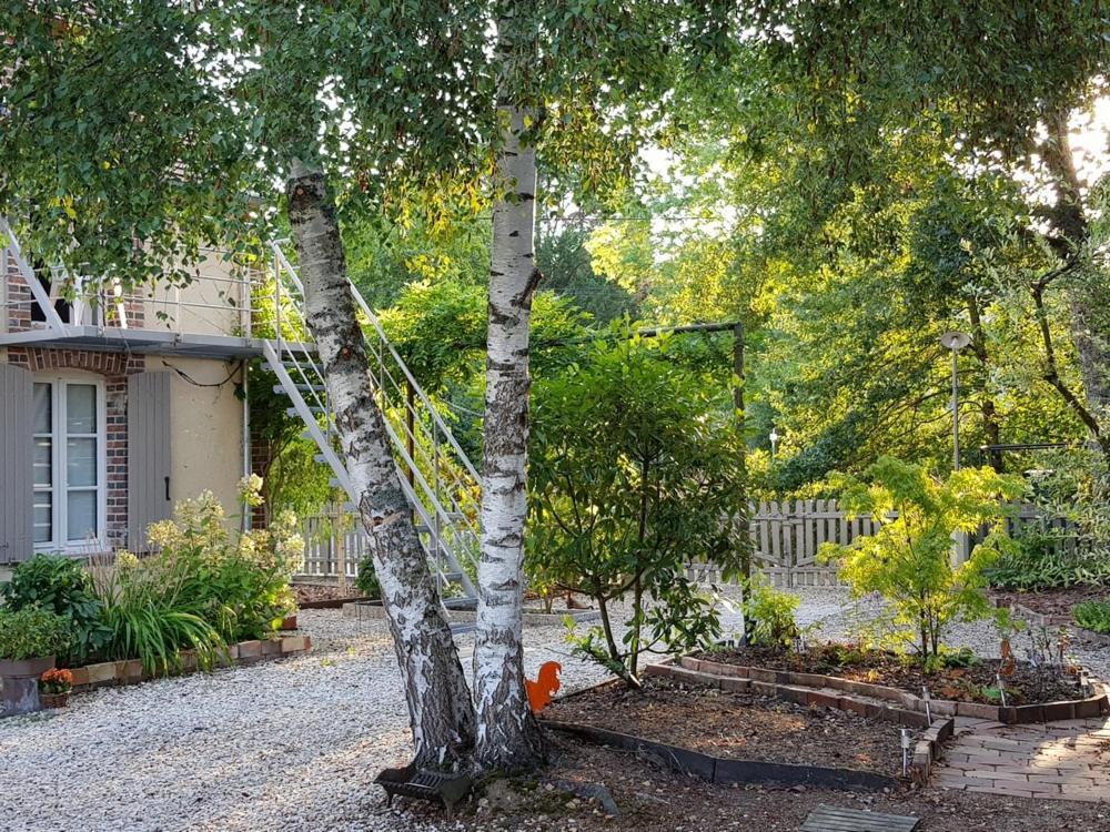 Bed and Breakfast Magnolia54 Louesme Exterior foto